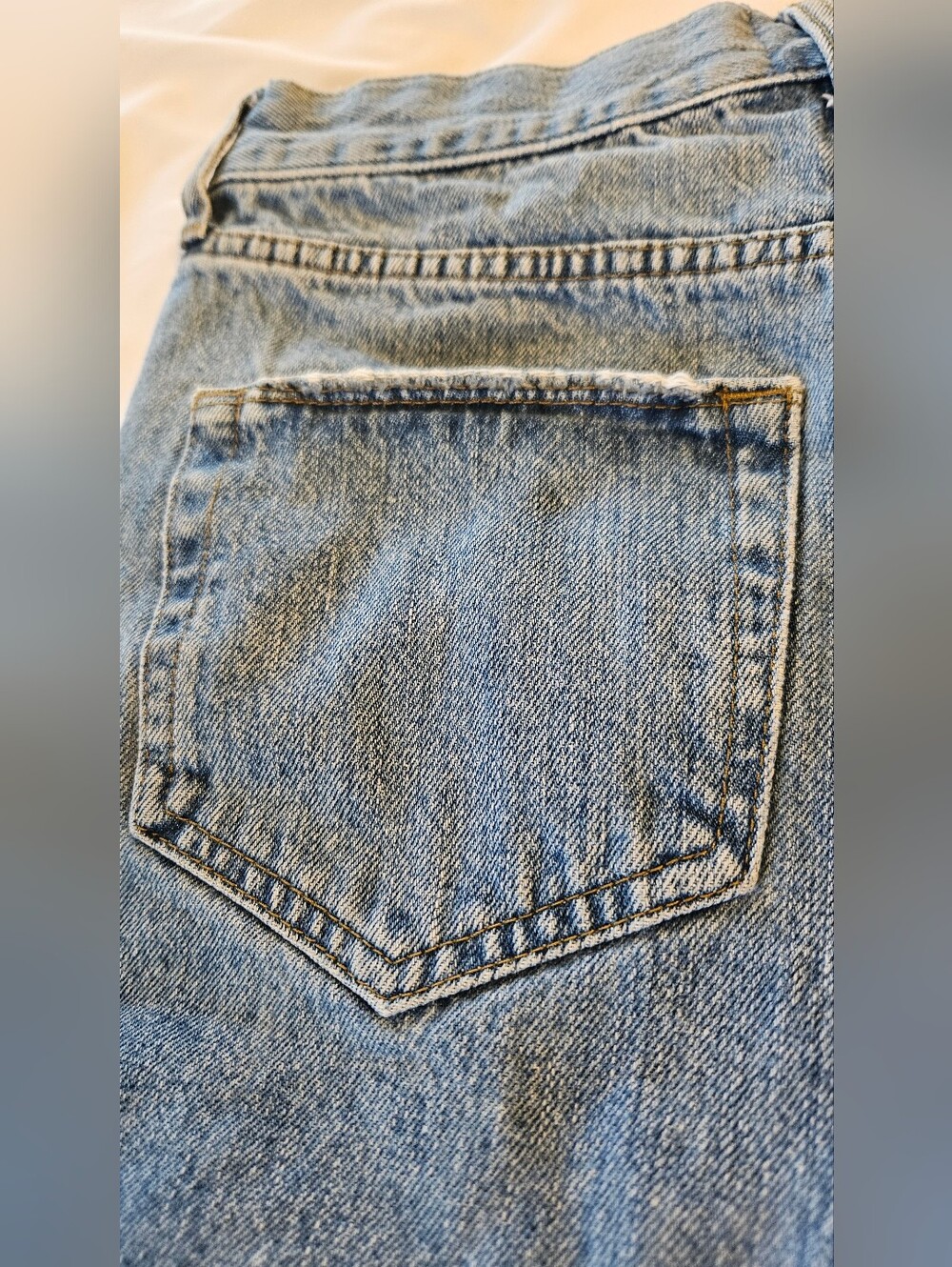 BDG  "Mom" High-rise Denim Shorts Size 29  !CLEARANCE! - Picture 11 of 13
